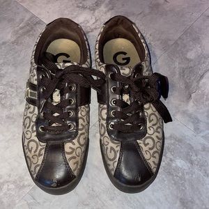 Guess sneakers worn 2 times they just don’t fit me anymore